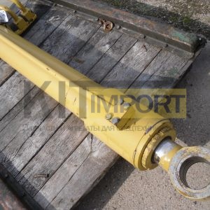 Гидроцилиндр стрелы 4628636 Hitachi ZX330-3