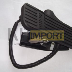 Педаль газа Y120FCB30 автокрана ХСМГ QY25