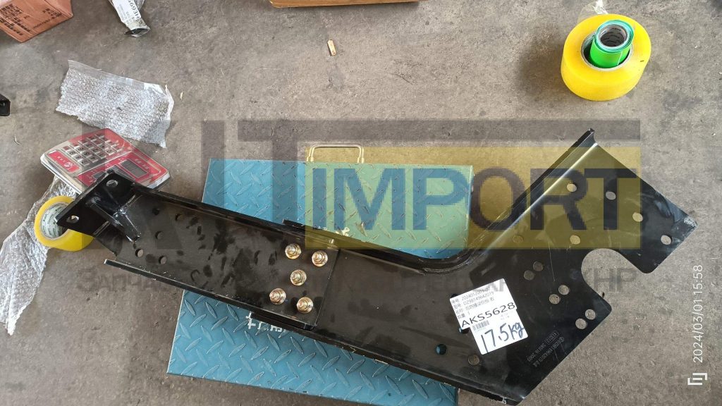 Правая боковая плита DZ98149642019 в сборе