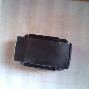 Подушка задней рессоры левая 710W96210-0555