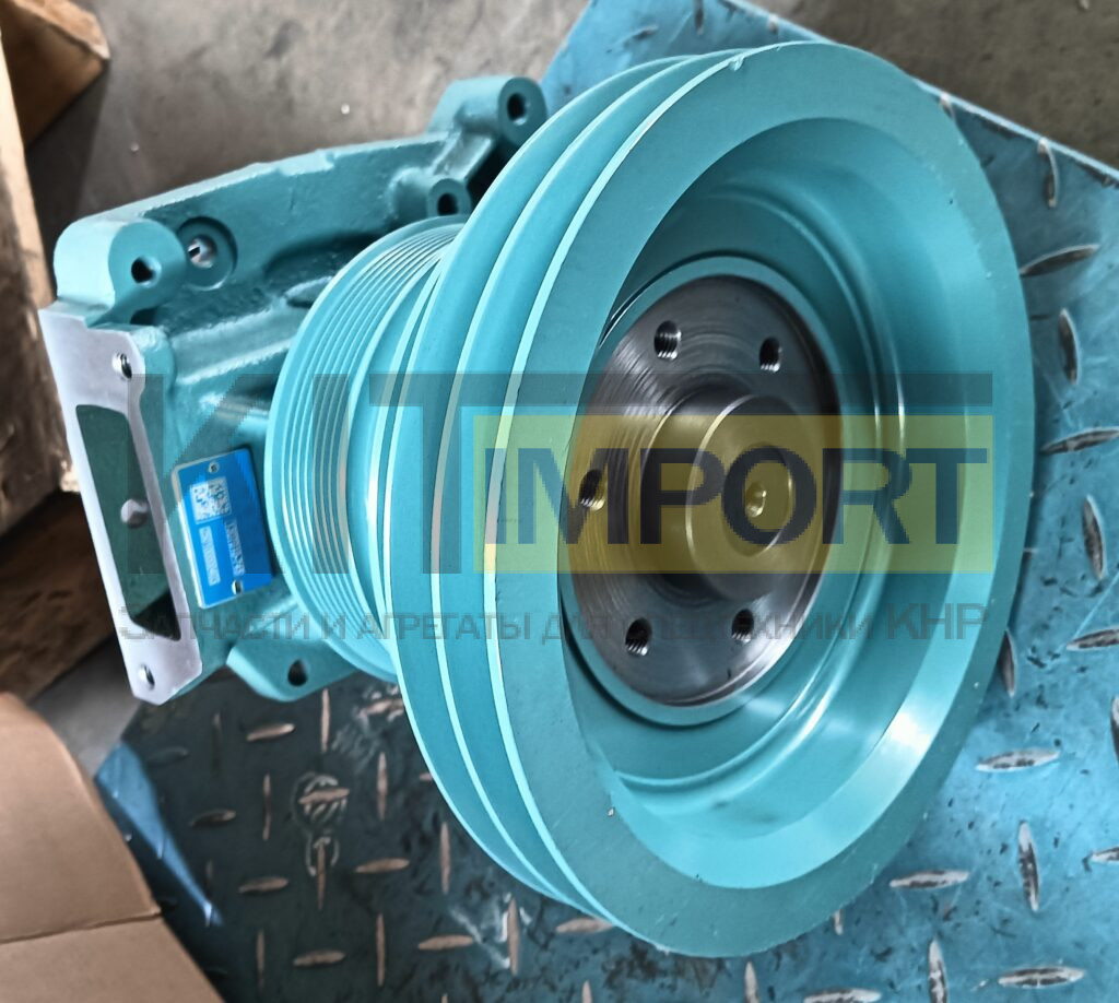 Помпа D10.38A-40 на Sinotruk D10.38A-40